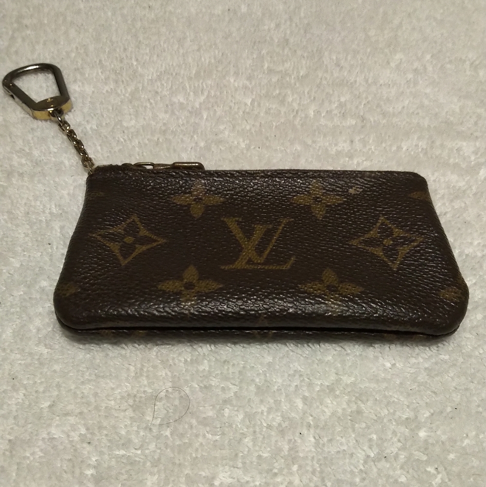 Authentic Louis Vuitton Brown Monogram Coin Purse - Picture 3 of 6
